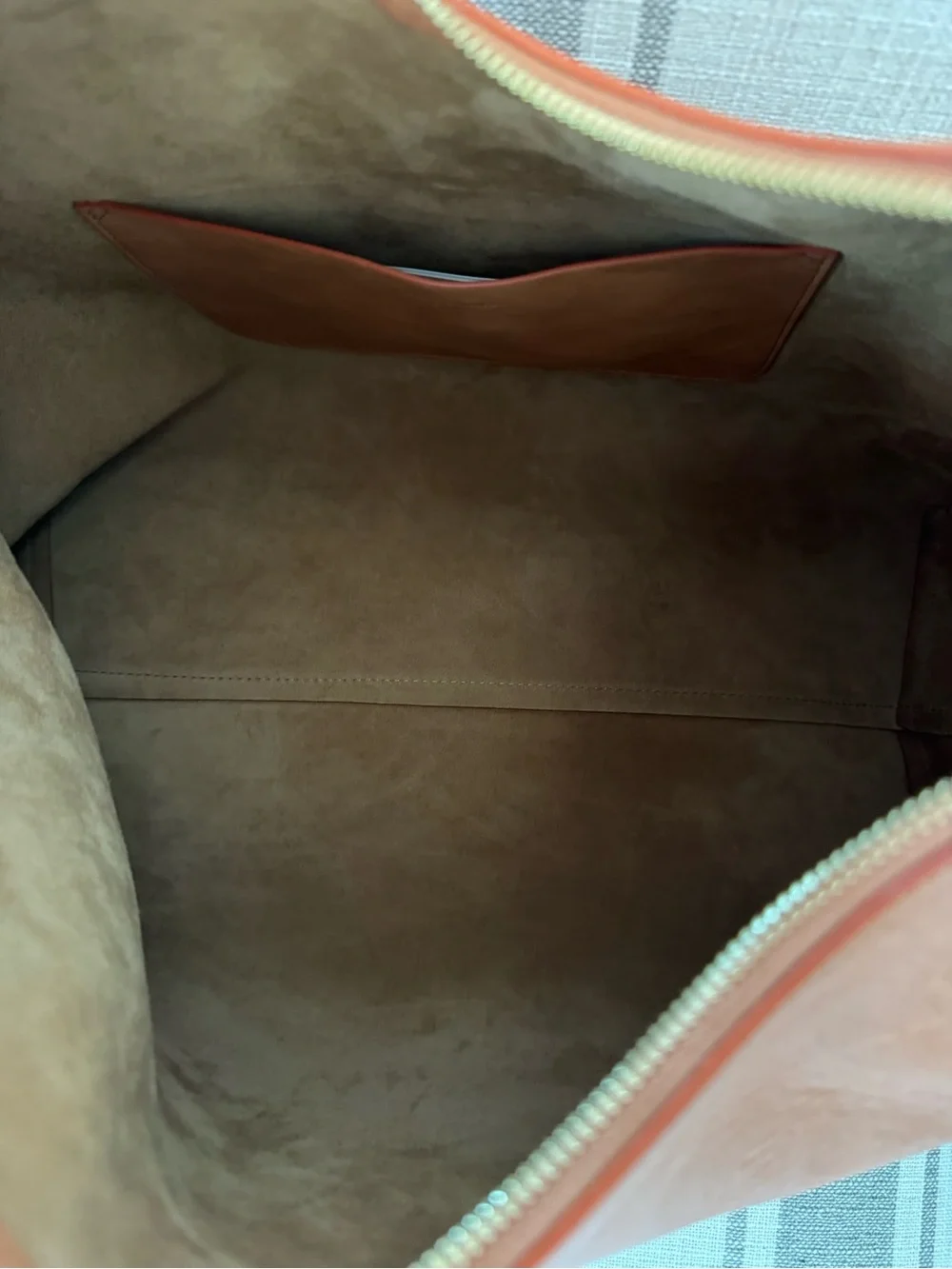 Mansur Gavriel mansur gavriel